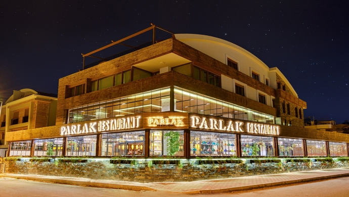 Parlak restaurant